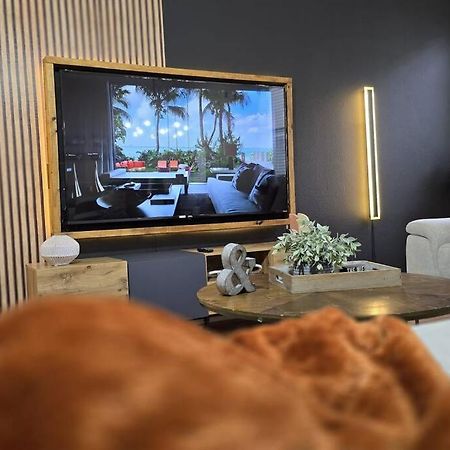 Modern Galleria Gem Private Jacuzzi 3 Br Хюстън Екстериор снимка