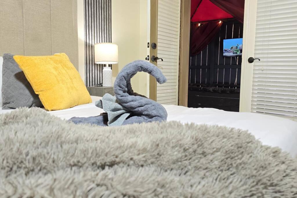 Modern Galleria Gem Private Jacuzzi 3 Br Хюстън Екстериор снимка