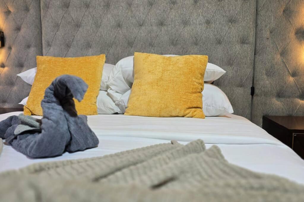 Modern Galleria Gem Private Jacuzzi 3 Br Хюстън Екстериор снимка